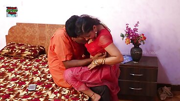 બે વ્યક્તિઓ એક નિફ્ટી સોનેરીના મફ સેક્સ વીડીયો સેક્સ વીડિયો અને ગધેડાનો નાશ કરે છે
