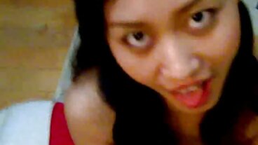 રેડહેડ BBW Fucking પહેલાં સેક્સી ચૌદા Sloppy હેડ આપે છે
