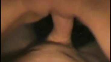Plumpy Hoe ગુજરાતી સેક્સ સ્ટોરી તેના કર્વી બૂટી સાથે એજન્ટને ચૂકવણી કરે છે