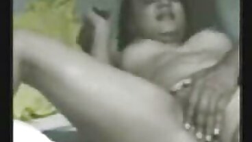 સોનેરી MILF માતાનો ગ્રેટ બબીતા સેક્સ વીડિયો boobs પર સ્ટેપસન કમ્સ!